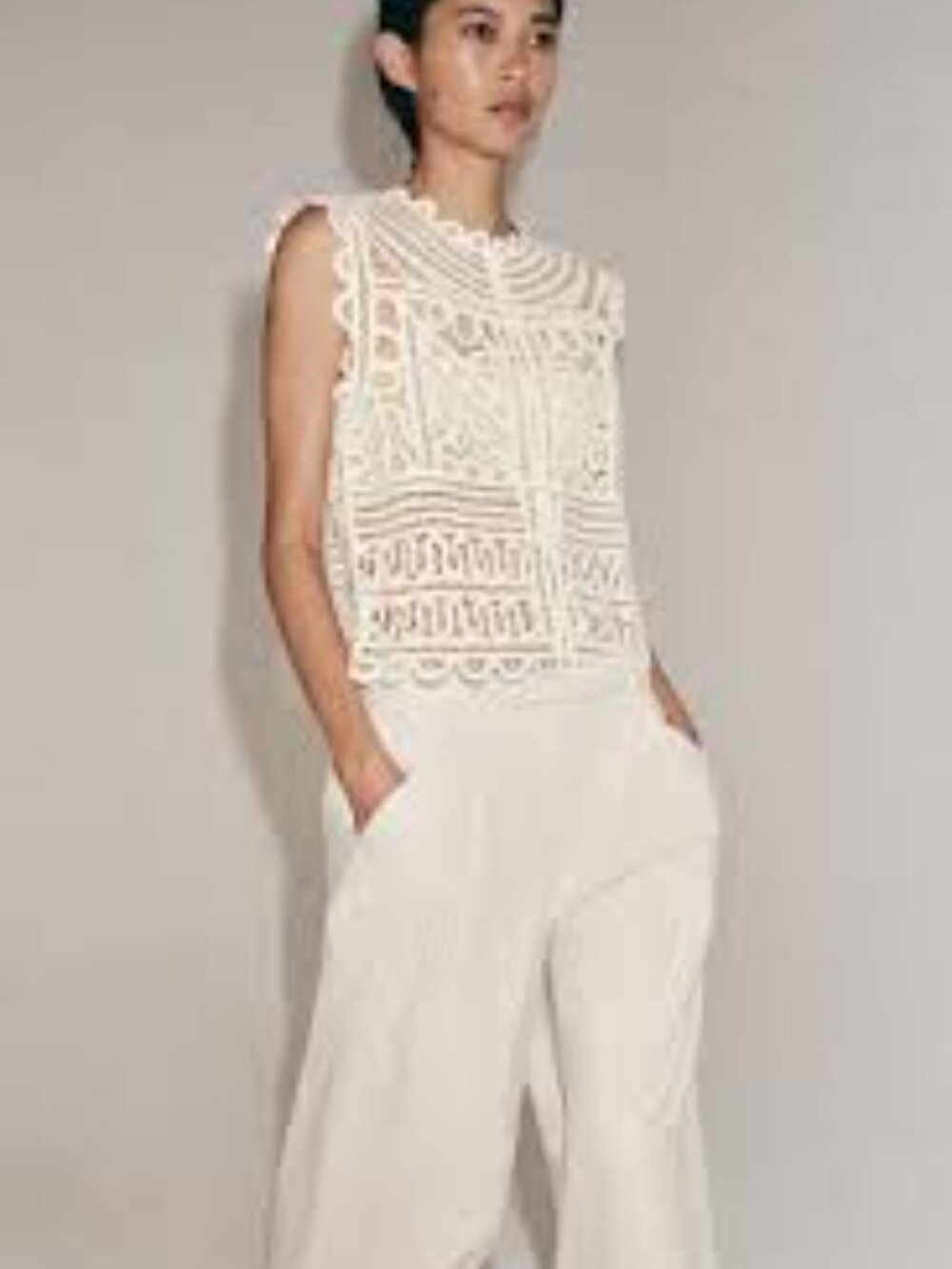 BB Dakota Cream Crotchet Lace‎ Eyelet Puff Sleeve Top Size Medium